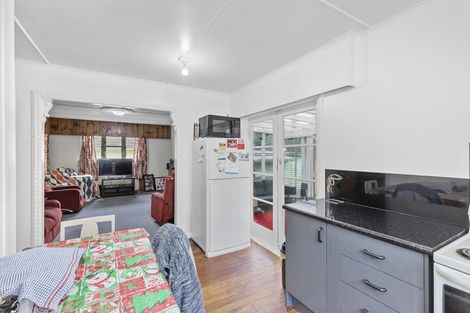 Photo of property in 35 Sunny Grove, Wainuiomata, Lower Hutt, 5014