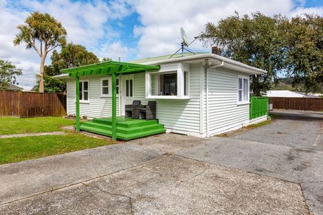 Photo of property in 51 Russell Road, Wainuiomata, Lower Hutt, 5014
