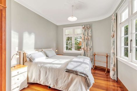 Photo of property in 6 Awatea Terrace, Hokowhitu, Palmerston North, 4410