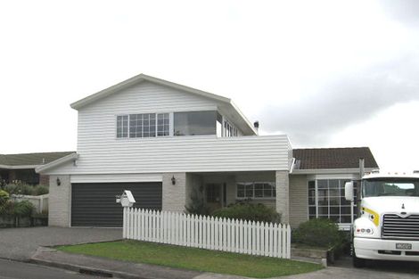 Photo of property in 24 Petrel Place, Massey, Auckland, 0614