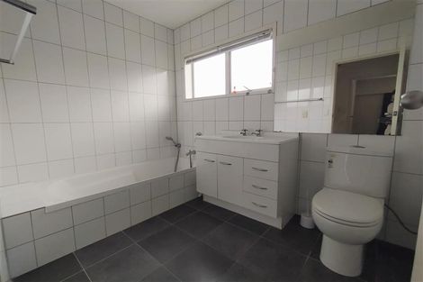 Photo of property in 1/135 Glamorgan Drive, Torbay, Auckland, 0630