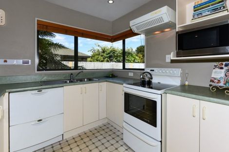 Photo of property in 10a Manly Place, North New Brighton, Christchurch, 8083