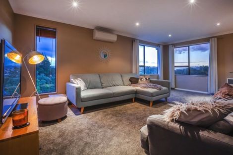 Photo of property in 19 Staysail Place, Whitby, Porirua, 5024