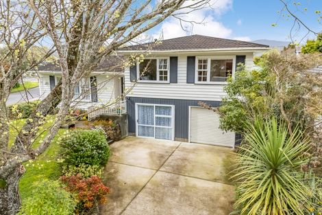 Photo of property in 8 Montana Road, Totara Park, Upper Hutt, 5018
