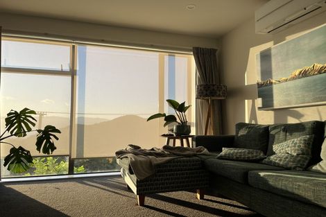 Photo of property in 129 Sunnyside Road, Sunnyvale, Auckland, 0612