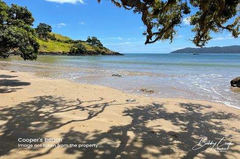 Photo of property in 10 Paradise Road, Coopers Beach, 0420