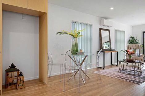 Photo of property in 26d Hutchinsons Road, Bucklands Beach, Auckland, 2014