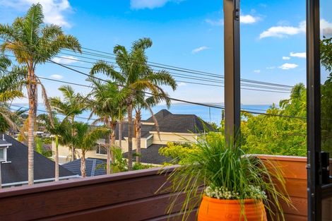 Photo of property in 43 Braemar Road, Rothesay Bay, Auckland, 0630