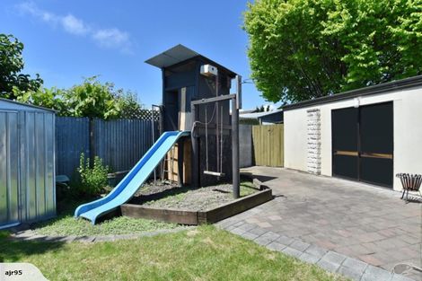 Photo of property in 11 Sunbeam Place, Halswell, Christchurch, 8025