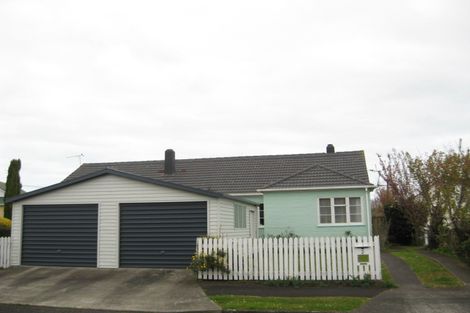 Photo of property in 2 Chard Street, Westown, New Plymouth, 4310