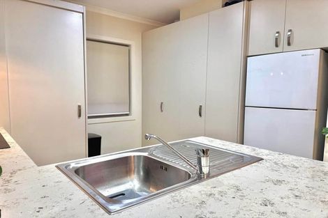 Photo of property in 15 Kowhai Grove, Raumati Beach, Paraparaumu, 5032