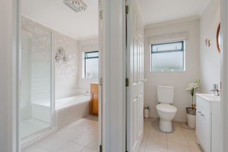 Photo of property in 19 Kingsford Mews, Hamilton East, Hamilton, 3216