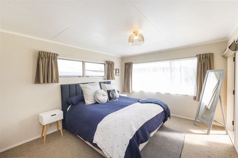 Photo of property in 80 John F Kennedy Drive, Milson, Palmerston North, 4414