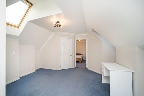 Photo of property in 15 Rothesay Place, Highbury, Palmerston North, 4412