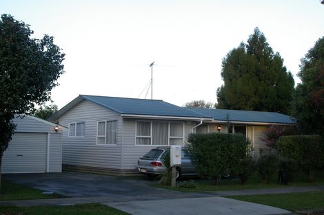 Photo of property in 2/40 Laurie Avenue, Papakura, 2110