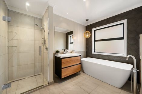 Photo of property in 210 Aubrey Road, Wanaka, 9305