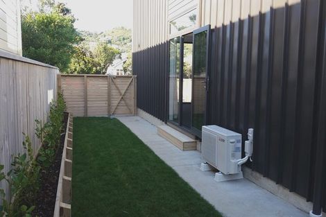 Photo of property in 74u1 Derwent Street, Island Bay, Wellington, 6023
