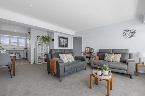 Photo of property in 3/22 Cliff Road, Tauranga, 3110
