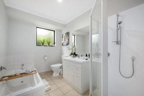 Photo of property in 38 Cabeleigh Drive, Helensville, 0800