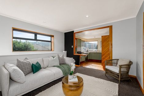 Photo of property in 107 Cockayne Road, Khandallah, Wellington, 6035