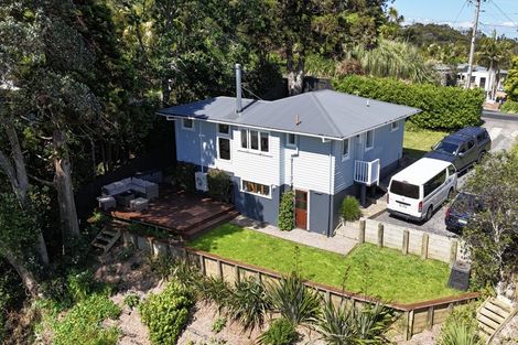 Photo of property in 669 South Titirangi Road, Titirangi, Auckland, 0604