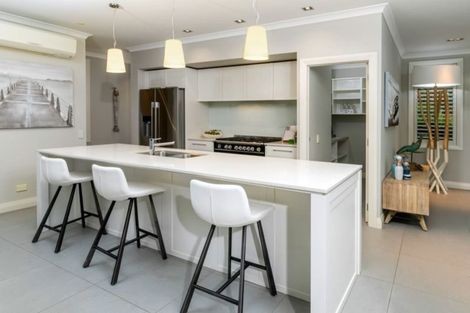 Photo of property in 15 Landmark Terrace, Orewa, 0931