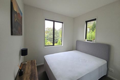 Photo of property in Arno Apartment, 11/8 Mckerrow Place, Sunshine Bay, Queenstown, 9300