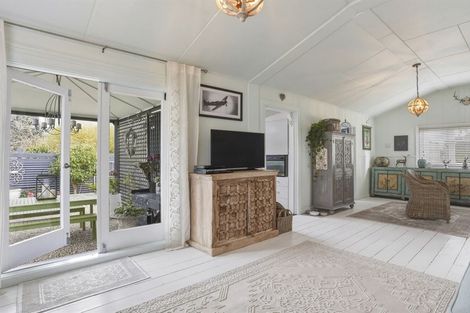 Photo of property in 7 Moore Street, Milton, 9220
