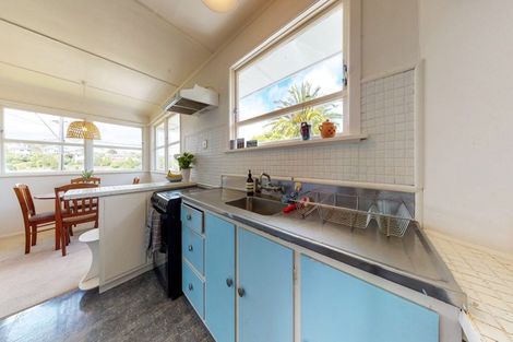 Photo of property in 4 Pauline Way, Paparangi, Wellington, 6037