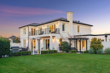 Photo of property in 33 Lewisham Park, St Albans, Christchurch, 8052