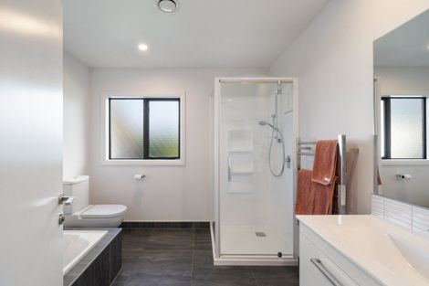 Photo of property in 36 Freedom Drive, Kelvin Grove, Palmerston North, 4414