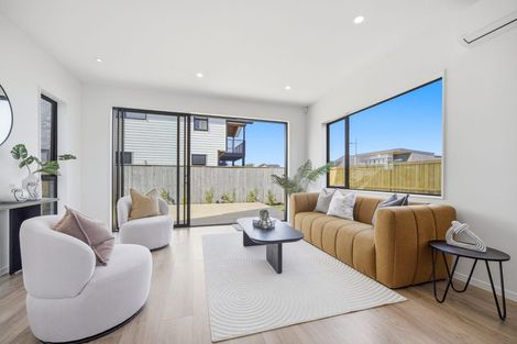 Photo of property in 12 Ocean Breeze Avenue, Hobsonville, Auckland, 0616