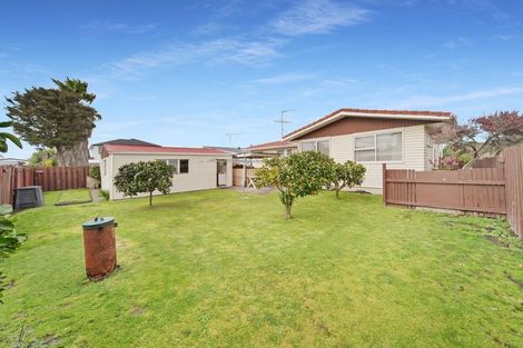 Photo of property in 70 Walworth Avenue, Pakuranga Heights, Auckland, 2010