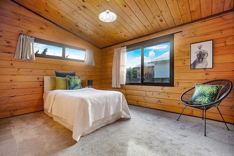 Photo of property in 247 Tukapa Street, Westown, New Plymouth, 4310