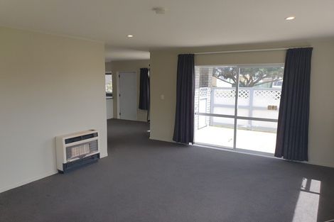 Photo of property in 24 Rangiatea Street, Paraparaumu Beach, Paraparaumu, 5032