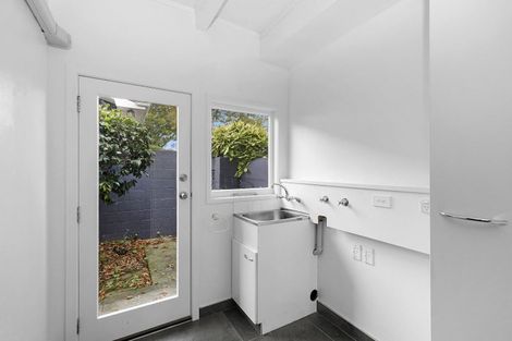 Photo of property in 415 Fergusson Drive, Heretaunga, Upper Hutt, 5018