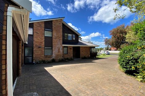 Photo of property in 5 Godwit Place, Waiuku, 2123
