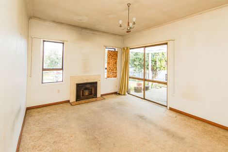 Photo of property in 93 Puriri Street, Hawera, 4610