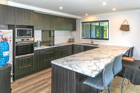 Photo of property in 2 Cherry Lane, Coromandel, 3506