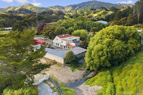 Photo of property in 517a Ohariu Valley Road, Ohariu, Wellington, 6037