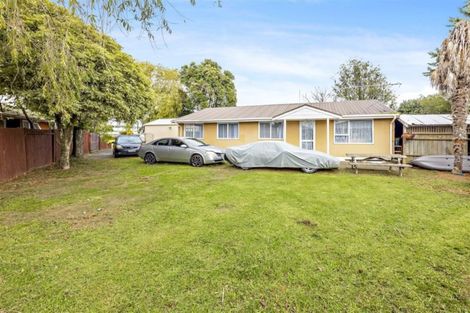 Photo of property in 8 Dosina Place, Flat Bush, Auckland, 2023