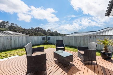 Photo of property in 4 Moonsail Drive, Whitby, Porirua, 5024