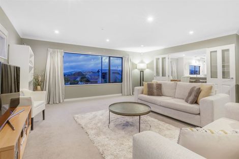 Photo of property in 5 Kahurangi Heights, Aotea, Porirua, 5024