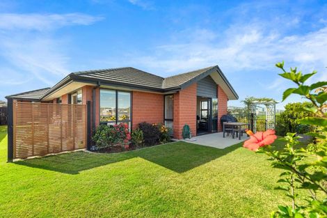 Photo of property in 1 Waikiwi Way, Papamoa, 3118