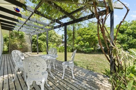 Photo of property in 4 Windsor Road, Maeroa, Hamilton, 3200