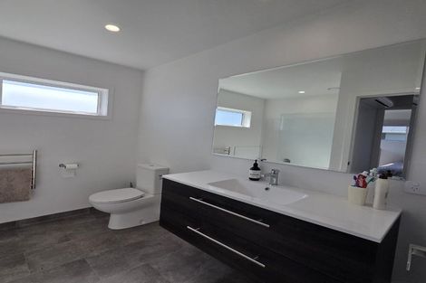 Photo of property in 9 Clyde Street, Ferndale, New Plymouth, 4310