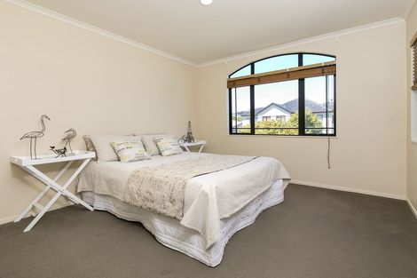 Photo of property in 57 Carousel Crescent, East Tamaki Heights, Auckland, 2016