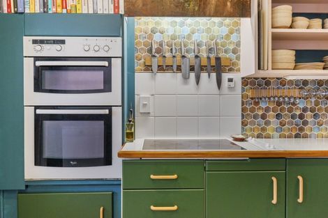 Photo of property in 26 Gurney Road, Kelson, Lower Hutt, 5010