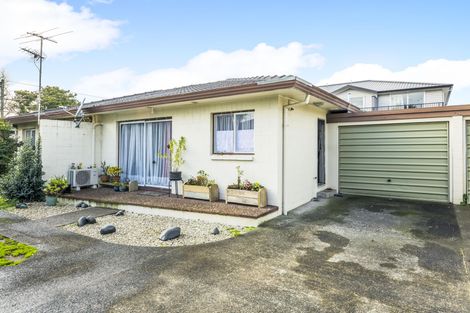 Photo of property in 2/30 Takanini Road, Takanini, 2112