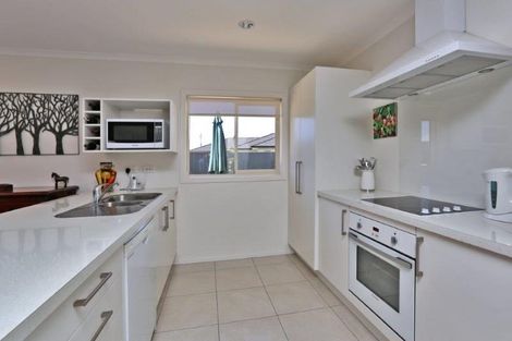 Photo of property in 58 Orotu Drive, Poraiti, Napier, 4112